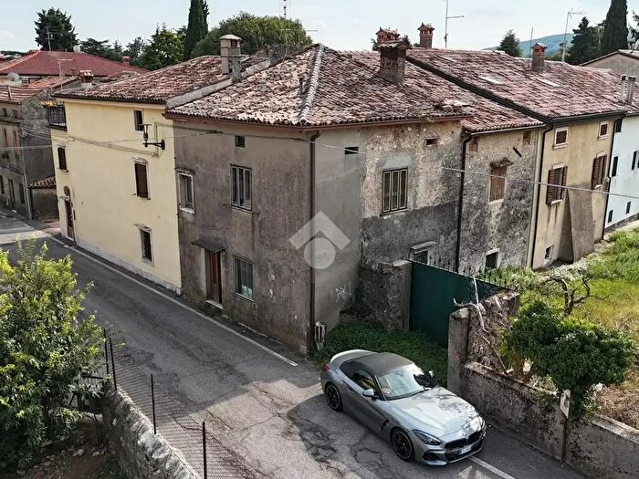 Casa con 5 locali in vendita in Via dei Bandi, Tregnago