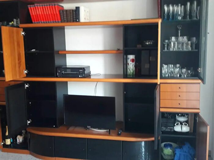 Appartamento trilocale in vendita in Via Volta, Jerago Con Orago