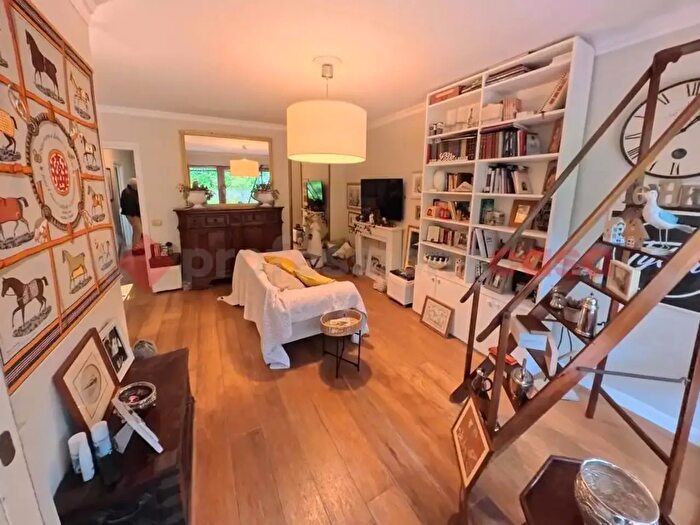 Appartamento trilocale in vendita in Largo dellOlgiata, Roma