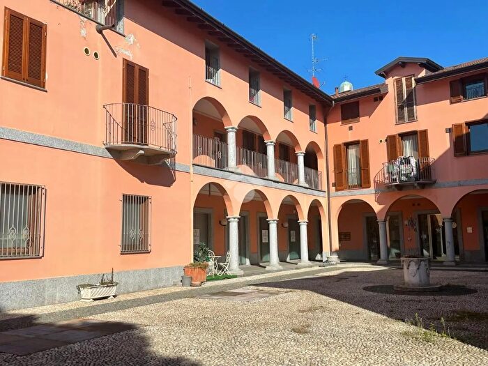 Appartamento in vendita in Via Don Luigi Sturzo, Cardano Al Campo