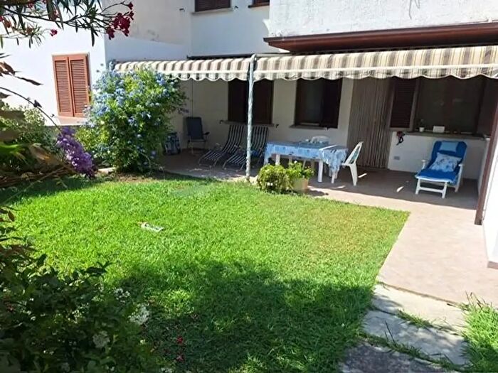 Casa trilocale in vendita in Cecina