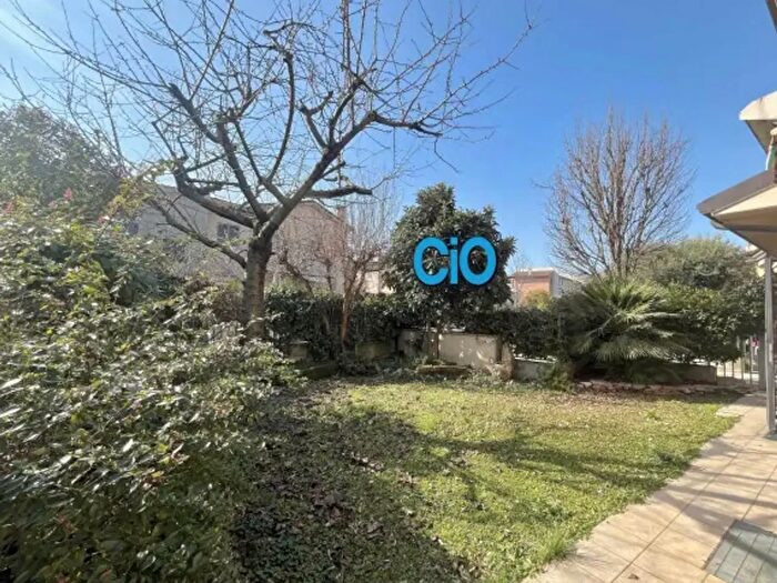 Appartamento con 7 locali in vendita in Ozzano DellEmilia