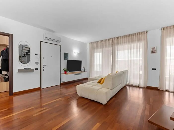 Appartamento quadrilocale in vendita in Via Oriana Fallaci F, Peschiera Borromeo