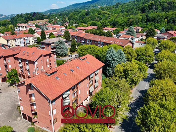 Appartamento trilocale in affitto in Via San Giuseppe Cafasso, Torino
