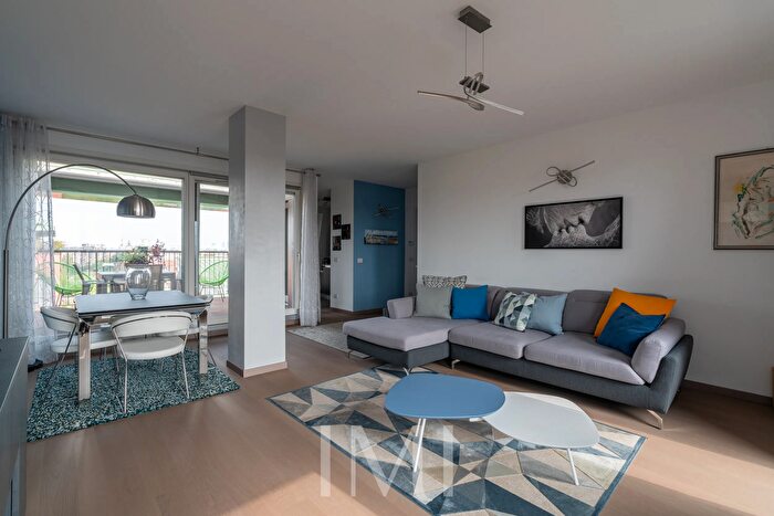 Appartamento trilocale in vendita in Viale Liguria, Milano