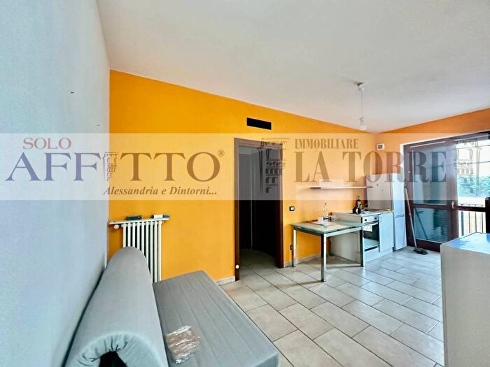 Appartamento trilocale in affitto in Via Quartieruzzi, Spinetta Marengo, Alessandria