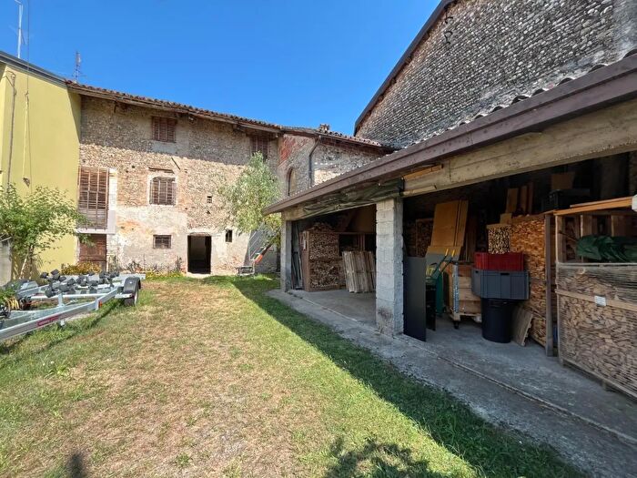 Casa con 5 locali in vendita in Vicolo Macello, Bertiolo