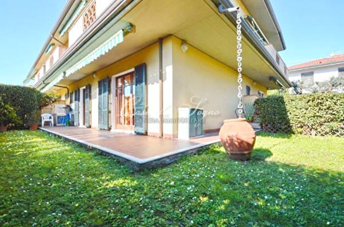 Casa con 5 locali in vendita in Via San Leonardo, Massa