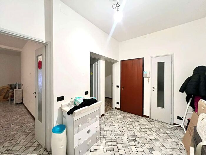 Appartamento bilocale in affitto in Via Albuzzi, Varese