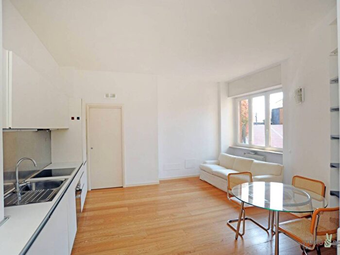 Appartamento bilocale in affitto in Via Mac Mahon, Ghisolfa Mac Mahon, Milano