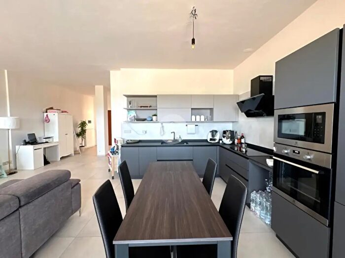 Appartamento trilocale in vendita in Via Garessio, Rivoli