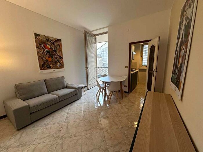 Appartamento bilocale in affitto in via Santa Teresa, Piazza Solferino Corso Matteotti, Torino