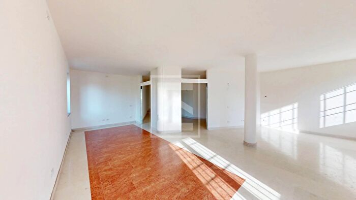 Appartamento quadrilocale in vendita in Località Brodazzo, Desenzano Del Garda