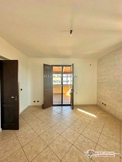 Appartamento con 5 locali in vendita in Via Roma, Ficarazzi