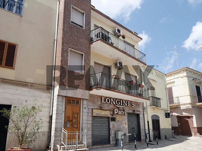Casa con 6 locali in vendita in Piazza Giuseppe Garibaldi, Bari