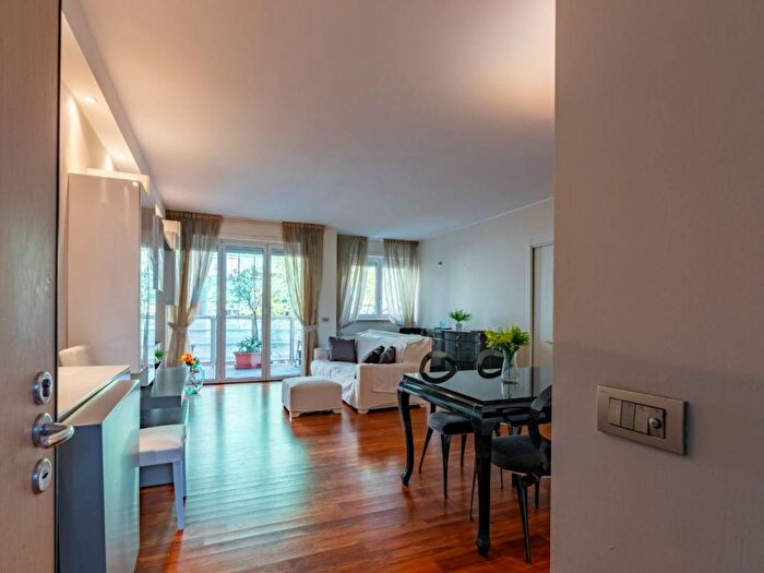 Appartamento bilocale in affitto in Corso di Porta Romana, Quadronno Crocetta, Milano