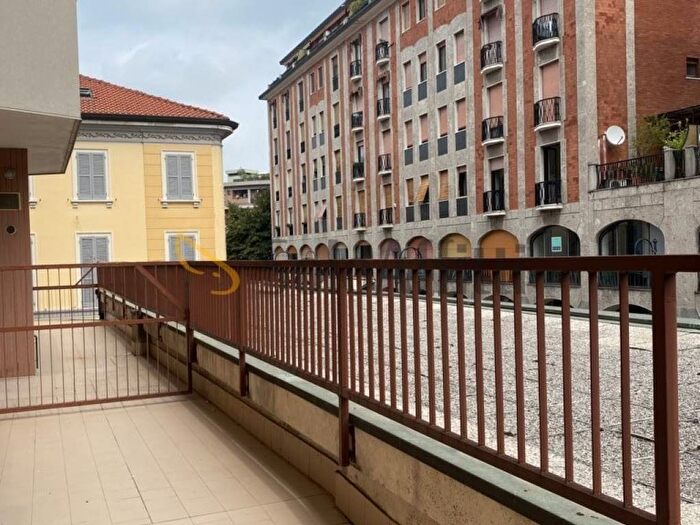 Appartamento trilocale in affitto in Corsico