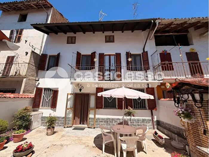 Casa con 5 locali in vendita in Morano Sul Po