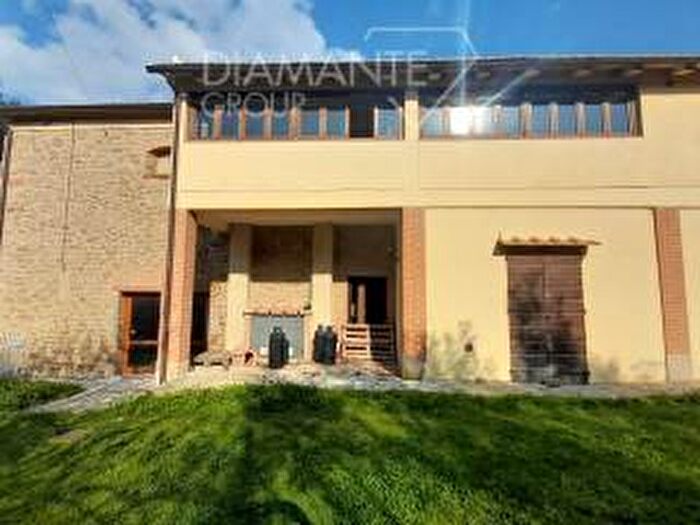 Casa con 6 locali in vendita in Magliano in Toscana