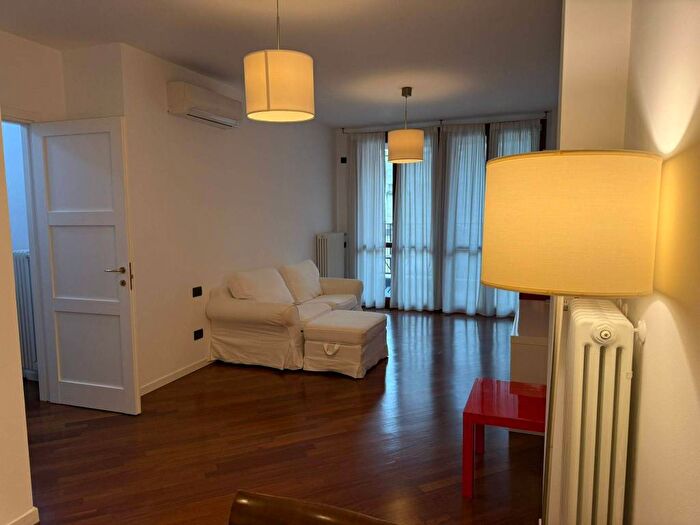 Appartamento monolocale in affitto in Viale Brenta, Lodi Brenta, Milano