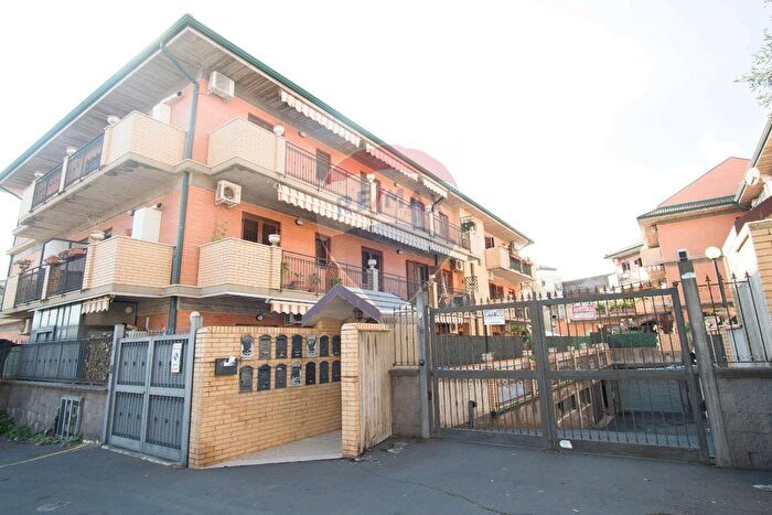 Appartamento quadrilocale in vendita in Via G Gentile, Tremestieri Etneo