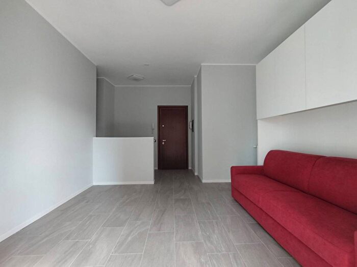 Appartamento monolocale in affitto in Via Palmanova, Udine, Milano