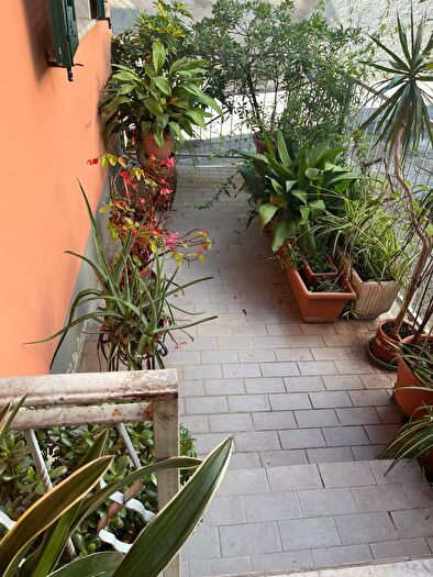 Casa con 6 locali in vendita in C, Massa