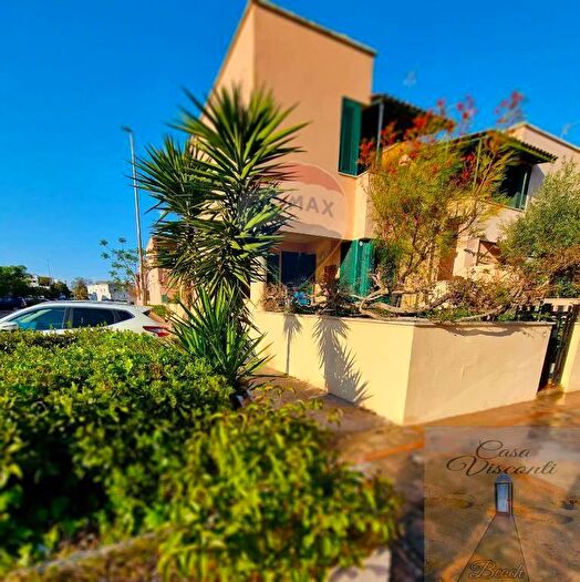 Casa con 5 locali in vendita in Via Passo del Gabbiano, Melendugno