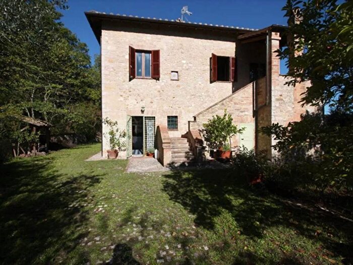 Casa con 6 locali in affitto in Sp, Amelia