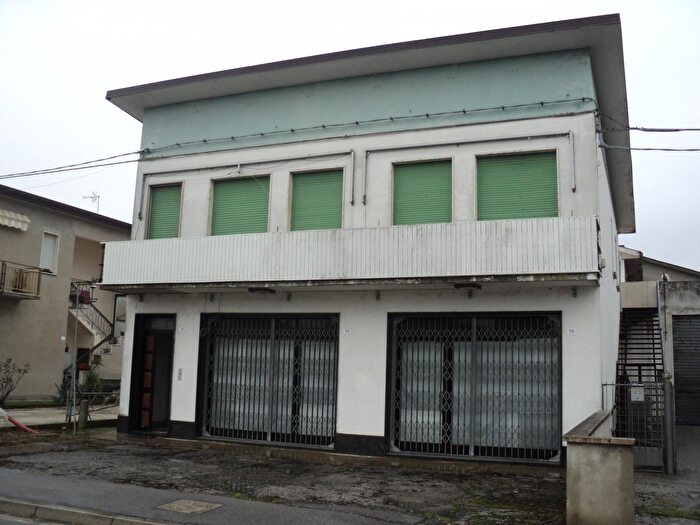 Appartamento in vendita in Via Piave, Codigoro