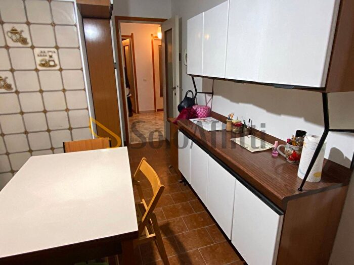 Appartamento trilocale in affitto in Via Merano, Centro, Cologno Monzese