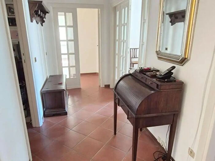 Appartamento con 6 locali in vendita in Viareggio