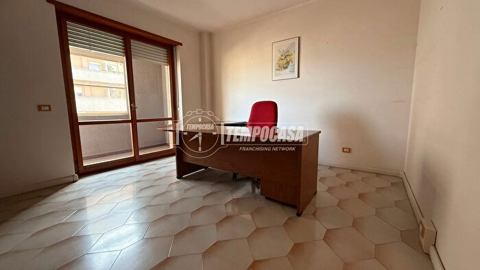 Appartamento trilocale in vendita in Via Giosuè Carducci, Oristano