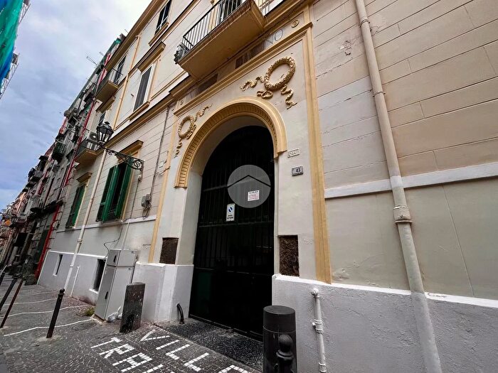 Appartamento bilocale in vendita in Via M Naldi, Portici