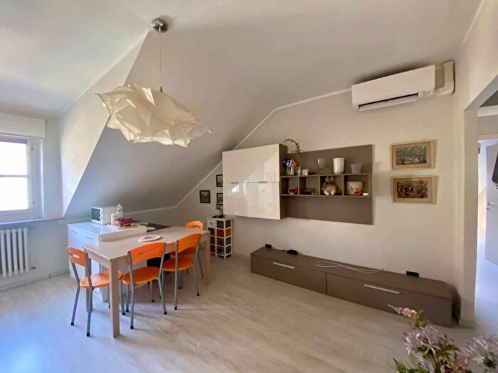 Appartamento trilocale in affitto in Piazza Tancredi Galimberti, Centro, Cuneo