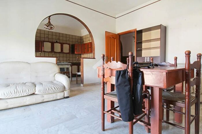 Appartamento trilocale in affitto in Via Nazionale, Botricello