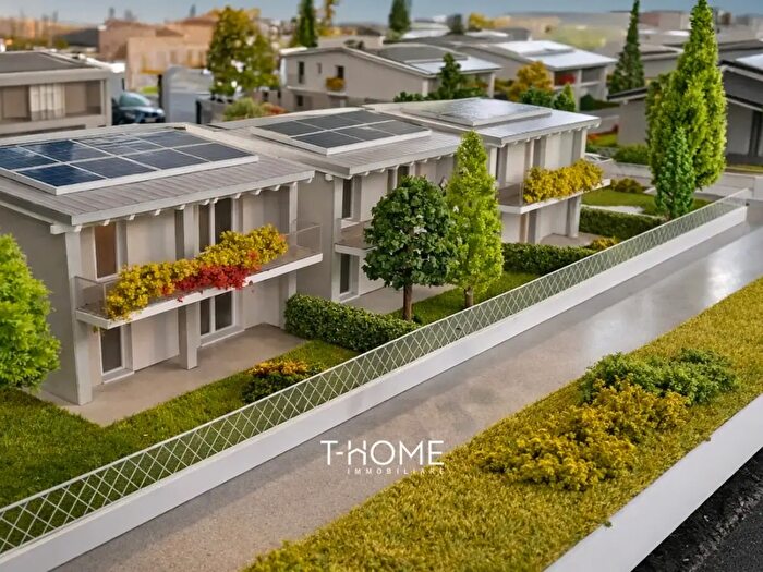 Appartamento quadrilocale in vendita in Rosa