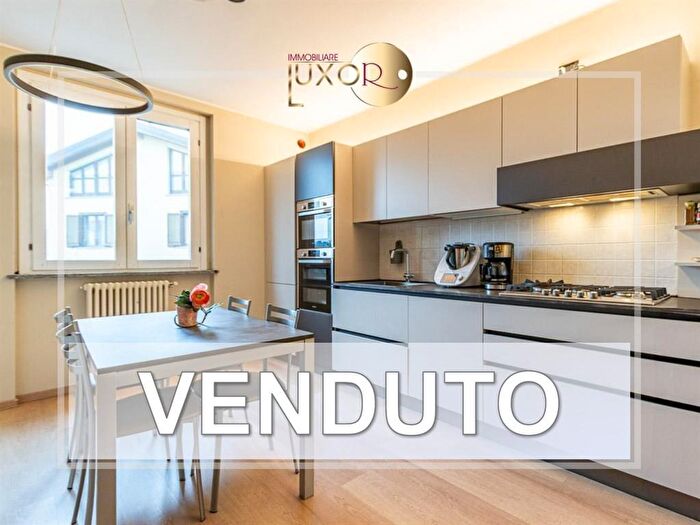 Appartamento trilocale in vendita in Via Agnesi, Missaglia