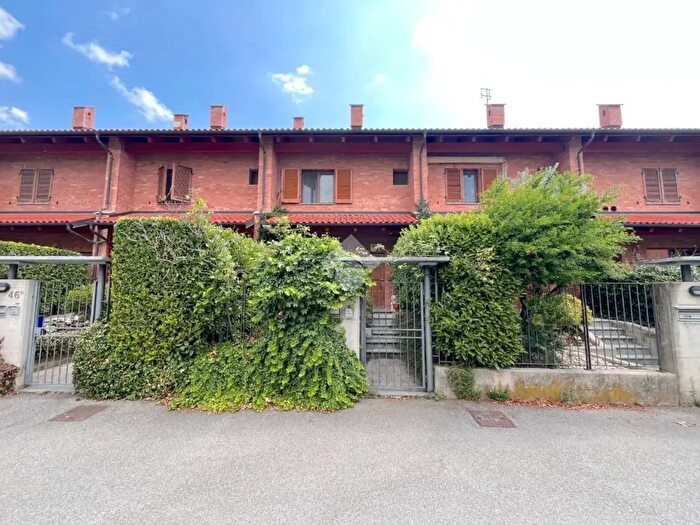 Casa con 5 locali in vendita in Via Asiago, Pinerolo