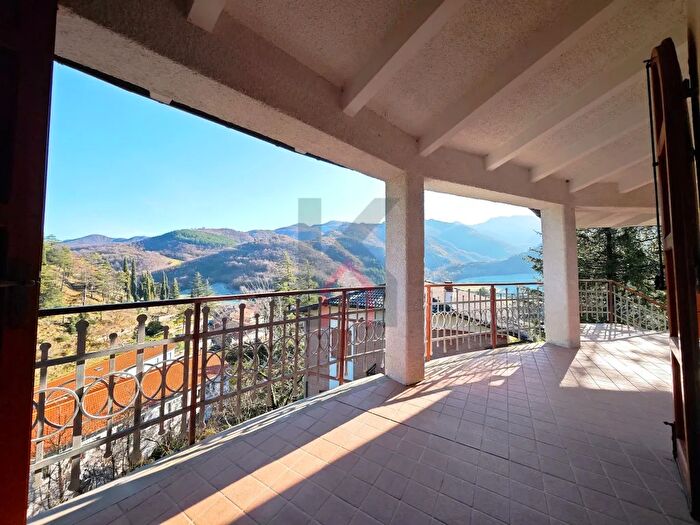 Casa con 5 locali in vendita in Via Palmonte, Portico E San Benedetto