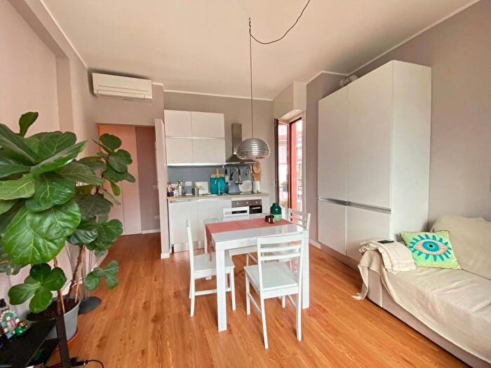 Appartamento bilocale in affitto in Via dei Grimani, Washington, Milano