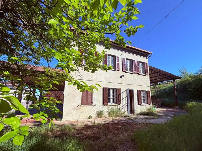Casa con 7 locali in vendita in Frazione Costa, Pietra De Giorgi