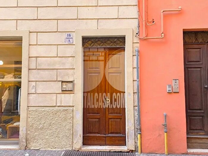 Appartamento trilocale in vendita in Via Giuseppe Franchetti a, Mantova