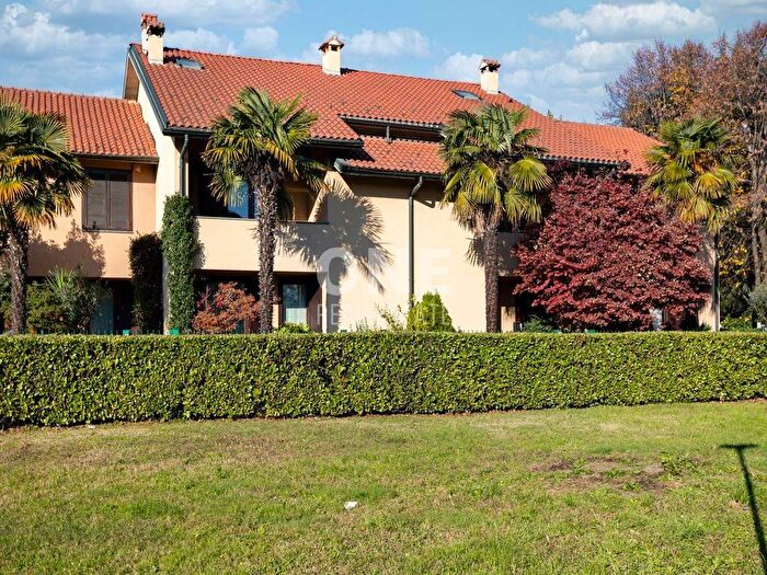 Casa con 5 locali in vendita in Via Zara, Nova Milanese