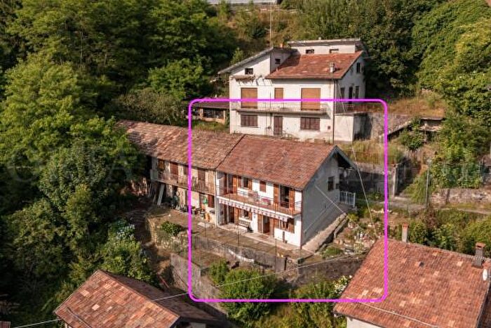 Casa trilocale in vendita in Piazza Repubblica, Quarna Sotto