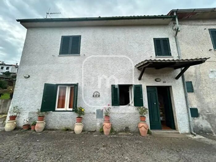 Casa con 6 locali in vendita in Via Selvatico, Artena