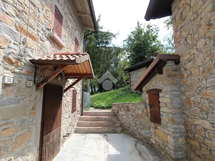 Casa trilocale in vendita in Via Montebiotto, Toano