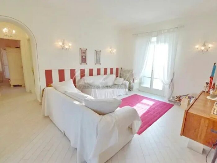 Appartamento quadrilocale in vendita in Via Duca degli Abruzzi, Forte Dei Marmi