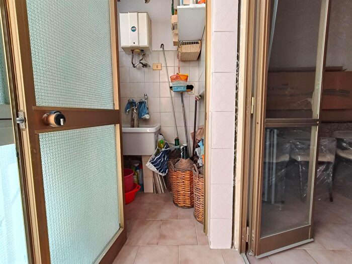 Appartamento quadrilocale in vendita in Via Zingarelli, Catania