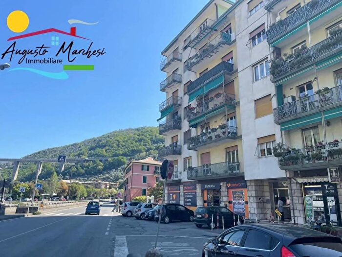 Appartamento con 6 locali in affitto in Via Roma, Centro, Recco